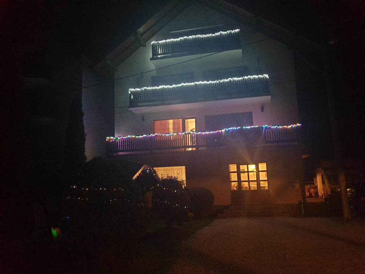 Pensiunea Bradul,Moieciu de Sus Moeciu De Sus Exterior foto